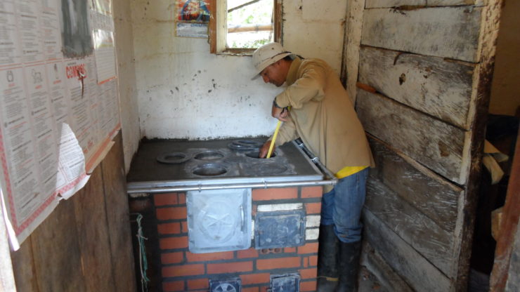 Improved cook stove being built in Colombia after VAT was removed.
