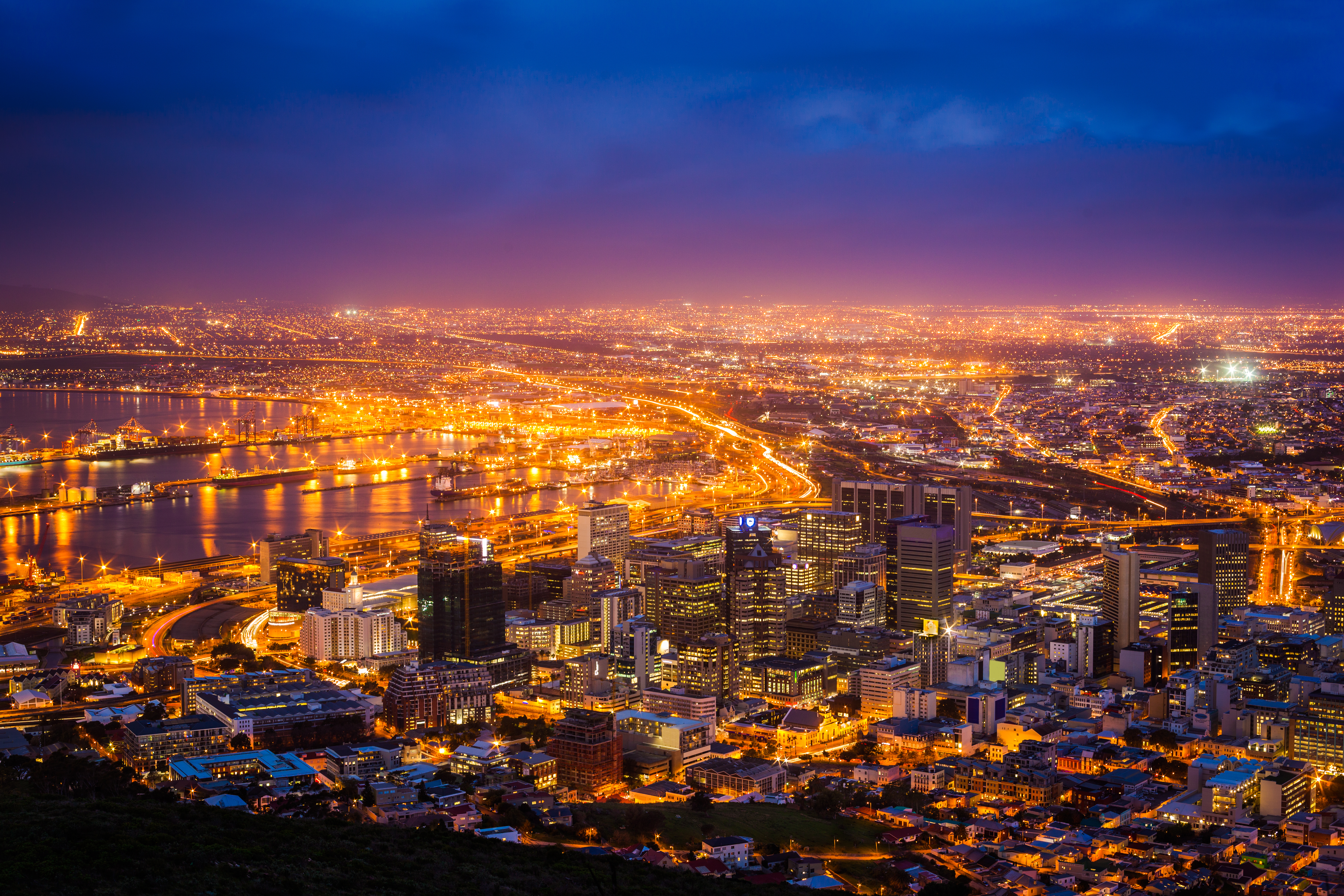 View of Cape Town at dawn, South Africa, Shutterstock, Maurizio De Mattei