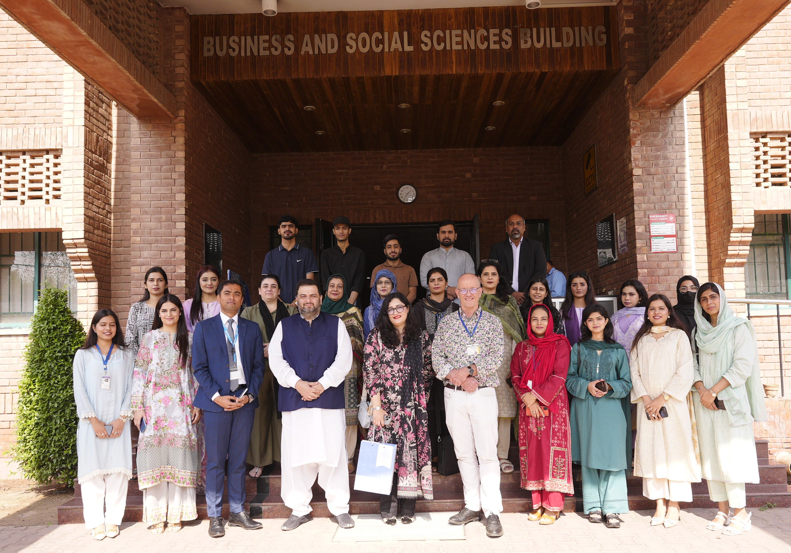 Group photo featuring representatives from SPAR6C, UNEP-CCC, and the Department of Environmental Sciences at Forman Christian College University, along with participating students following the awareness session on Pakistan’s carbon market readiness.